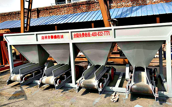 動態配料系統可根據生產需求自動調整配料比例